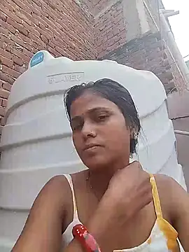 Snapshot of Ayeshaji chatting on 09.16.25 Ayeshaji online show from 09.16.25