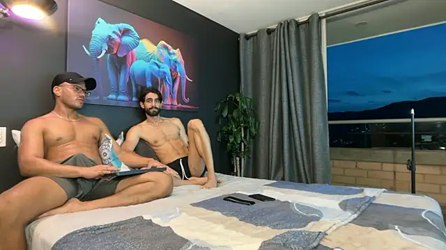 Snapshot of highlatin_guysoficial chatting on 05.30.26 highlatin guysoficial online show from 05.30.26