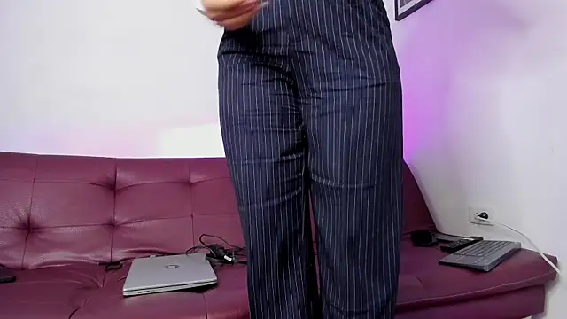 pleasurecompany3 online show from 09.15.25