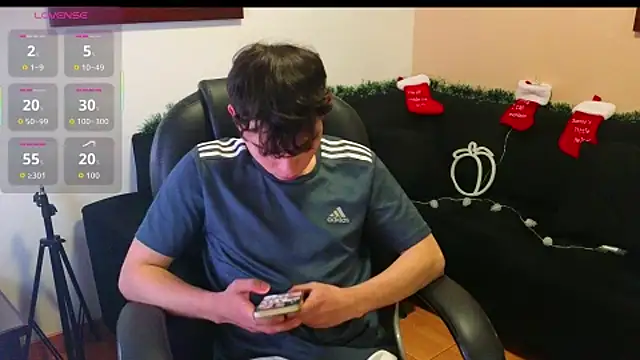 lukeboyce33 online show from 11.12.25