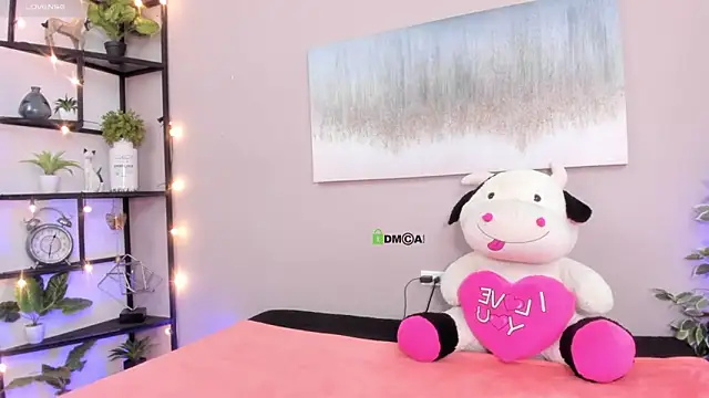 Snapshot of SammyDesire_10 chatting on 11.12.25 SammyDesire 10 online show from 11.12.25