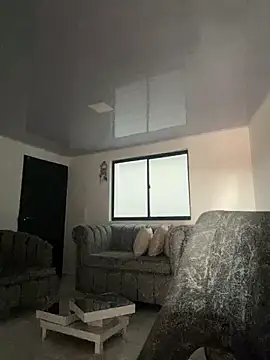 Snapshot of SammyDesire_10 chatting on 11.13.25 SammyDesire 10 online show from 11.13.25