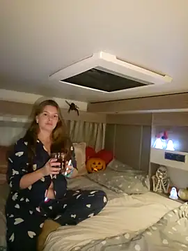 Amesthyst destiny online show from 10.30.25