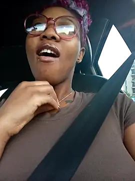 Snapshot of Hotytoty26 chatting on 10.15.25 Hotytoty26 online show from 10.15.25