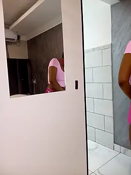 Snapshot of Hotytoty26 chatting on 10.19.25 Hotytoty26 online show from 10.19.25