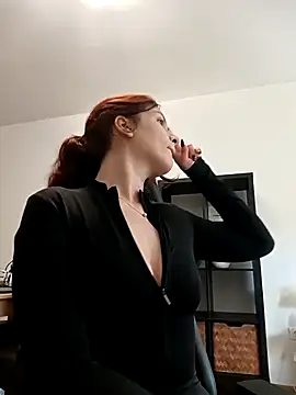 MeCherryy online show from 10.24.25