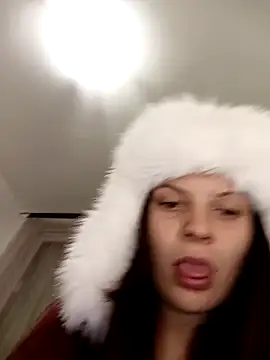 MeCherryy online show from 10.30.25