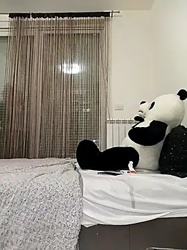 MeCherryy online show from 04.14.26