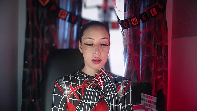 Taylor dolll online show from 10.24.25