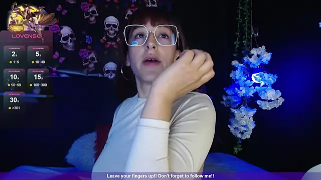 Hairydoll  online show from 10.15.25