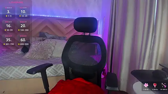 alice kingsley  online show from 04.19.26