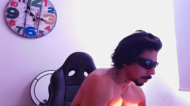 josemeirelesfox online show from 10.06.25