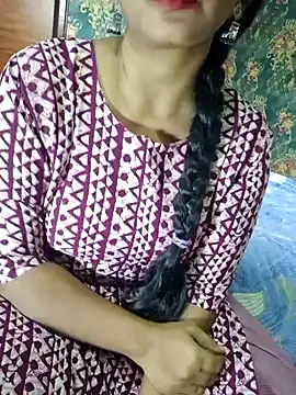 Snapshot of Shalini_telugu09 chatting on 10.15.25 Shalini telugu09 online show from 10.15.25