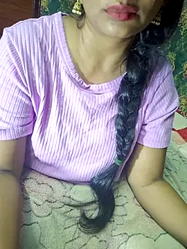 Snapshot of Shalini_telugu09 chatting on 10.24.25 Shalini telugu09 online show from 10.24.25