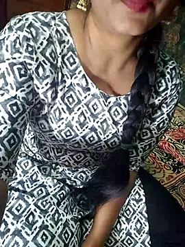 Snapshot of Shalini_telugu09 chatting on 11.09.25 Shalini telugu09 online show from 11.09.25