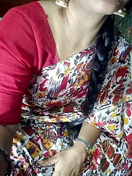 Snapshot of Shalini_telugu09 chatting on 06.19.26 Shalini telugu09 online show from 06.19.26