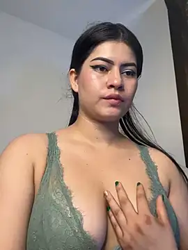 Snapshot of Saanvi21 chatting on 03.14.25 Saanvi21 online show from 03.14.25