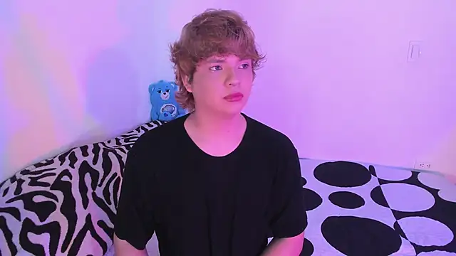 Snapshot of adam_angelssss chatting on 02.08.26 adam angelssss online show from 02.08.26