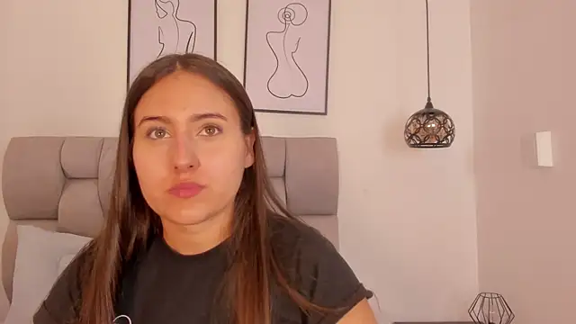 Hanna Evans   online show from 10.21.25