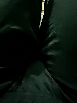 royall queen online show from 03.19.25