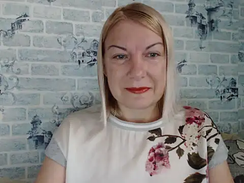 Lillia Ray online show from 09.20.25