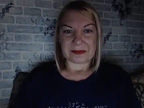 Lillia Ray online show from 10.10.25