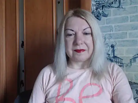 Snapshot of Lillia_Ray chatting on 04.27.26 Lillia Ray online show from 04.27.26