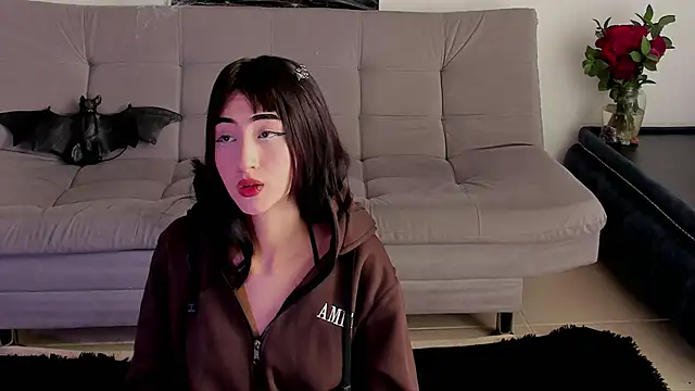 pauline rouge online show from 10.14.25