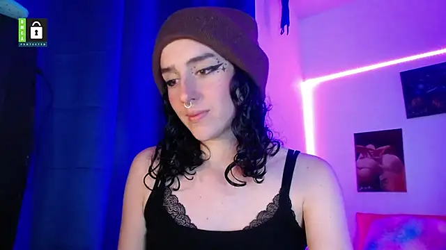 Snapshot of TwinFlamesX chatting on 03.15.25 TwinFlamesX online show from 03.15.25