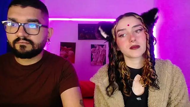 Snapshot of TwinFlamesX chatting on 09.20.25 TwinFlamesX online show from 09.20.25