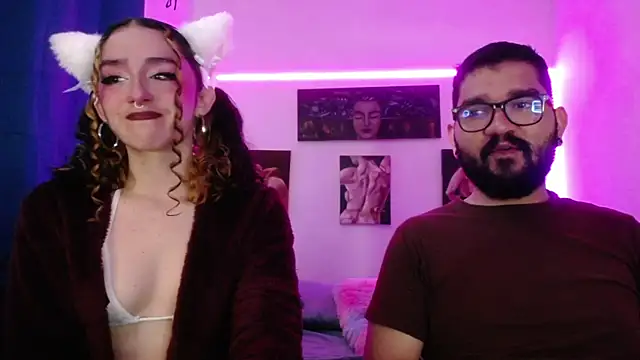 Snapshot of TwinFlamesX chatting on 10.15.25 TwinFlamesX online show from 10.15.25