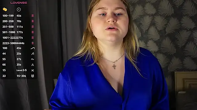 Snapshot of SibleyAllston chatting on 10.22.25 SibleyAllston online show from 10.22.25