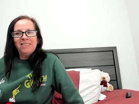 peachgoddess online show from 12.04.25