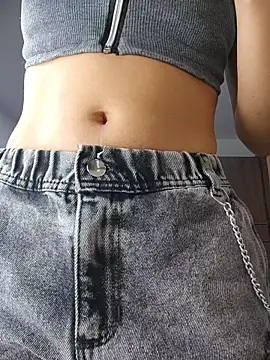 Miss-Dannie online show from 12.16.25