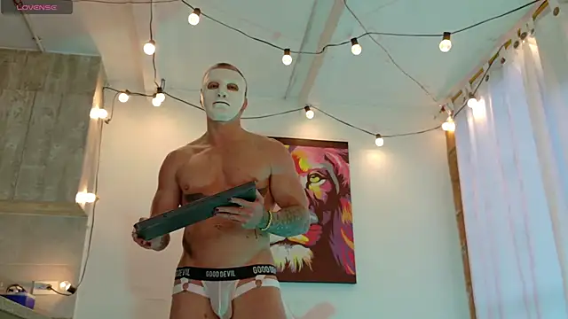 Snapshot of Ryannblue07 chatting on 10.30.25 Ryannblue07 online show from 10.30.25