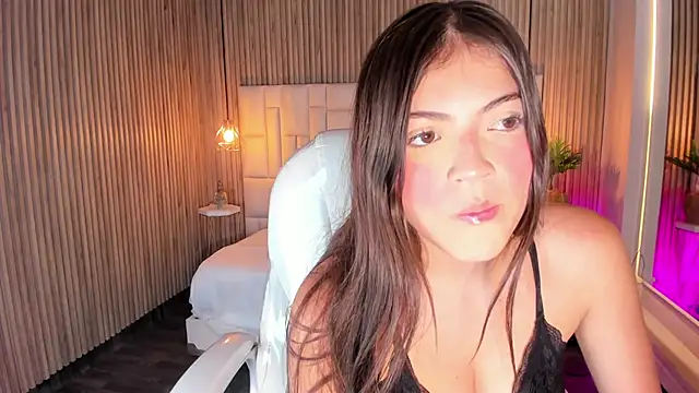 Snapshot of DulceVela_ chatting on 10.06.25 DulceVela online show from 10.06.25