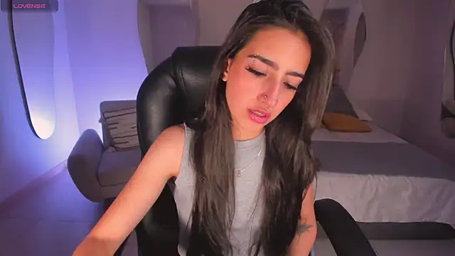 LarisaSmirnov online show from 10.10.25