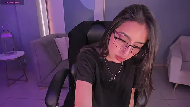 LarisaSmirnov online show from 11.21.25