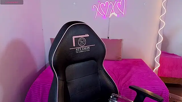 Malory tay1 online show from 11.24.25