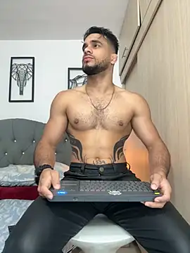 Maximiliano ford online show from 09.21.25