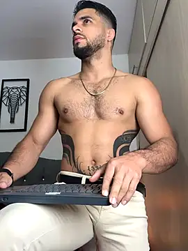 Maximiliano ford online show from 10.19.25