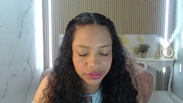 zhara rose s online show from 03.20.25