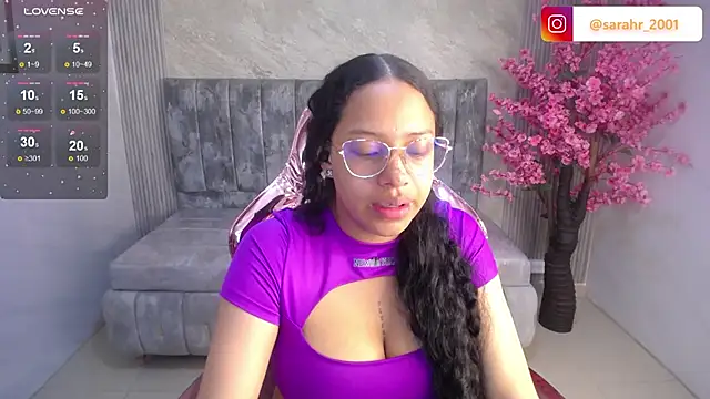zhara rose s online show from 09.18.25