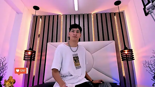 Jhojan twink online show from 11.19.25