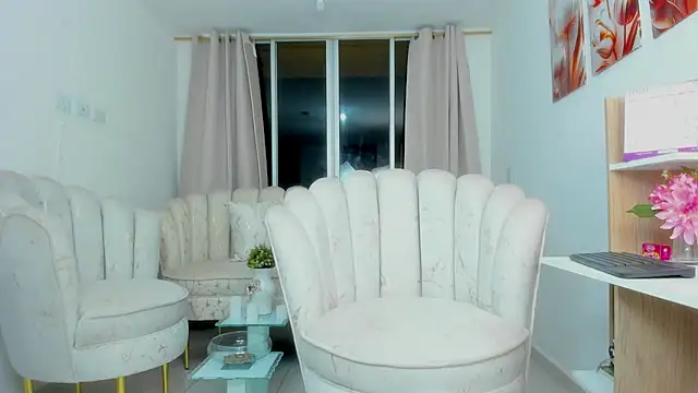 karol f00x online show from 10.06.25