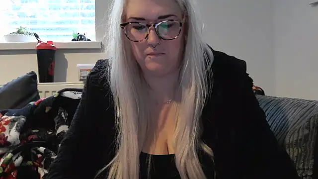 Sizzling Indie36 online show from 09.14.25