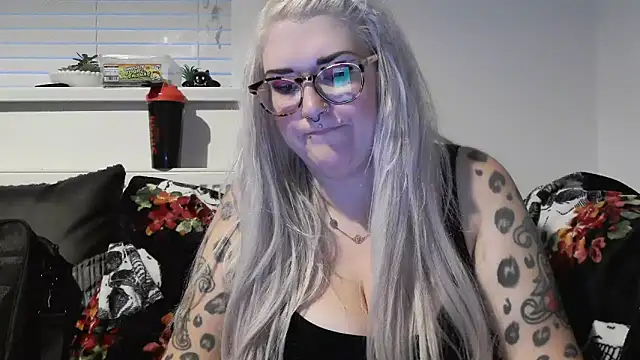 Sizzling Indie36 online show from 09.17.25