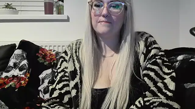 Sizzling Indie36 online show from 10.08.25