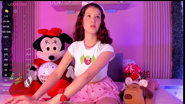 Sophie joyy online show from 11.21.25