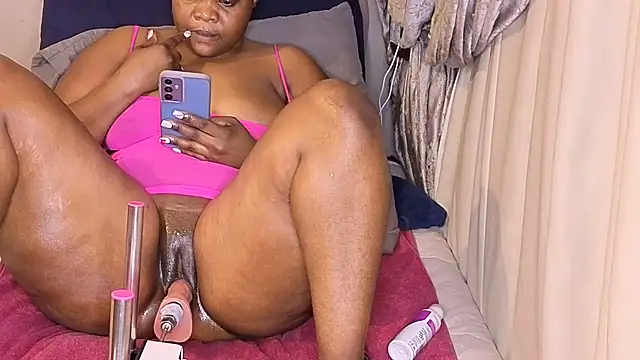 spicybootie online show from 04.17.26